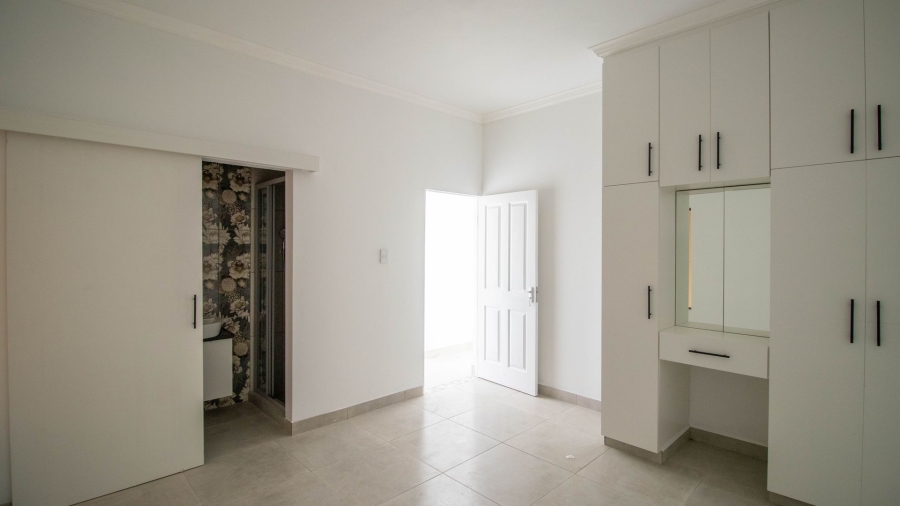 3 Bedroom Property for Sale in Fraaiuitsig Western Cape